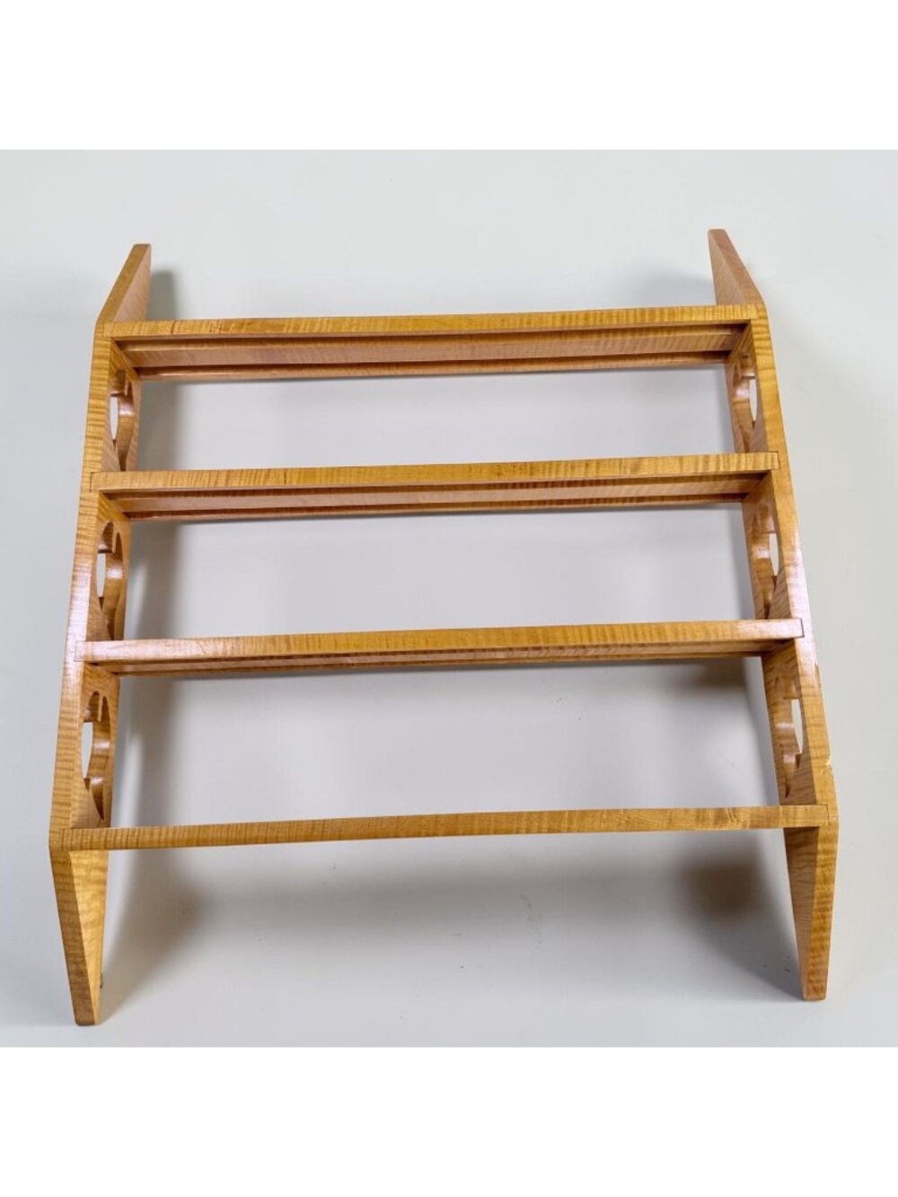 Handcrafted Solid Wood Plate Display Shelf 3-Tier Maple Knick Knack Wall Hanging